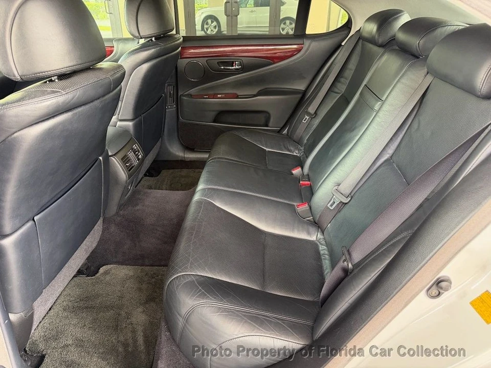 2010 Lexus LS 4th Gen - Image 10 of 12