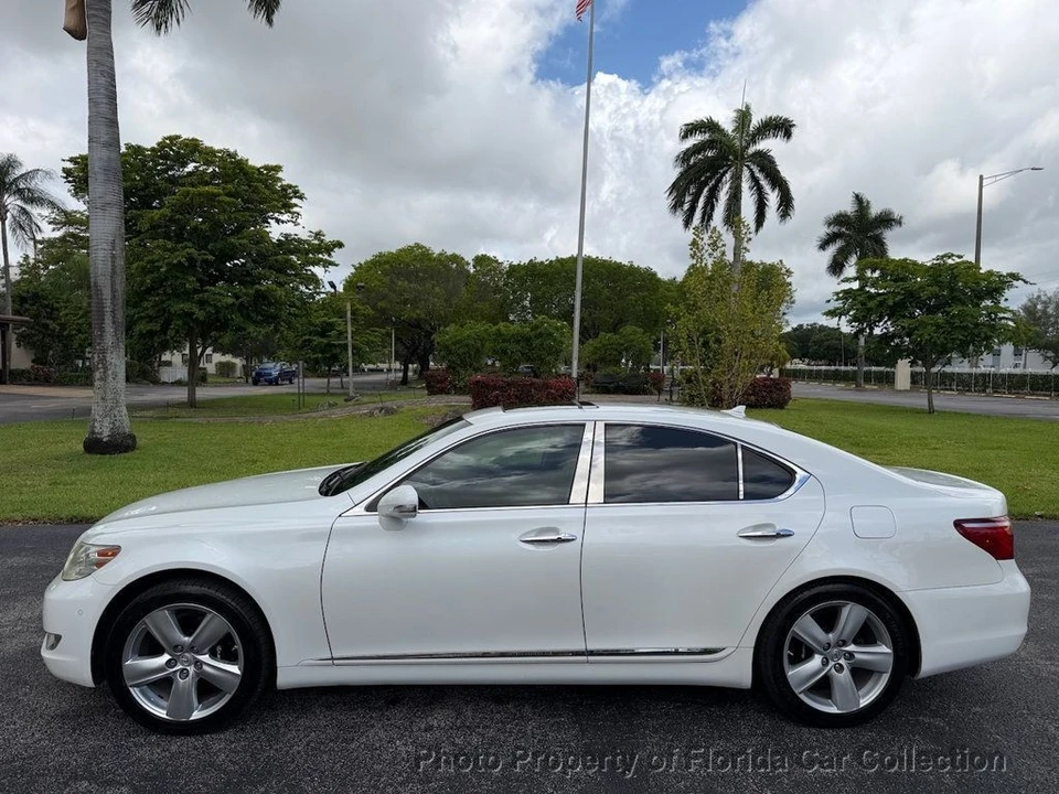 2010 Lexus LS 4th Gen - Image 5 of 12