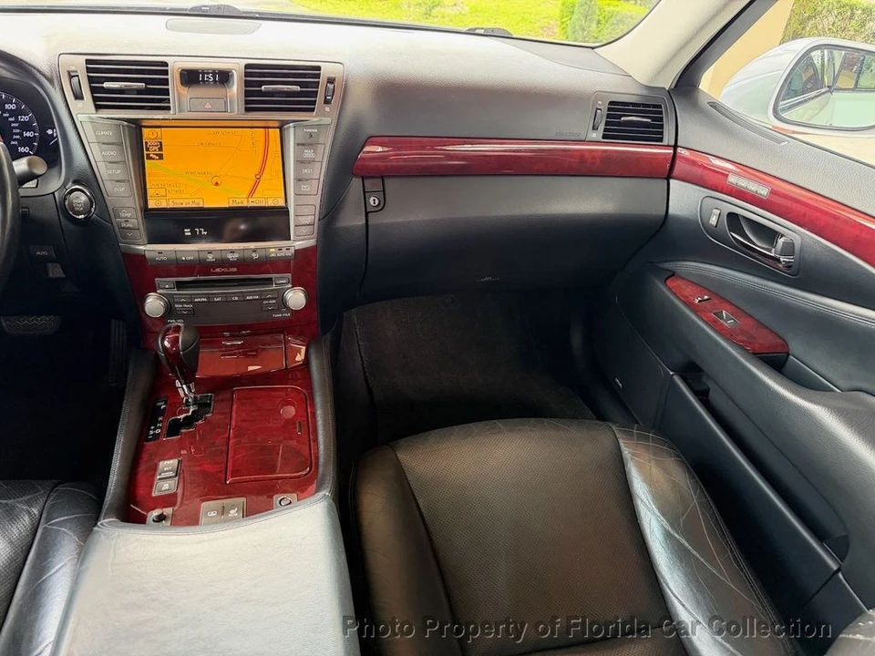 2010 Lexus LS 4th Gen - Image 8 of 12