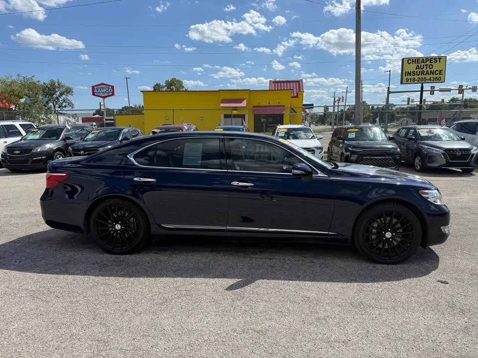 2010 Lexus LS 4th Gen - Image 10 of 18