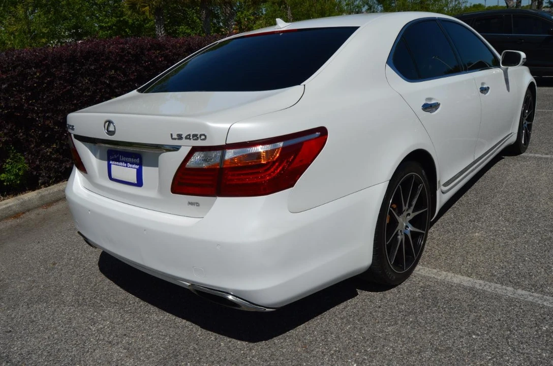 2010 Lexus LS 4th Gen - Image 10 of 28