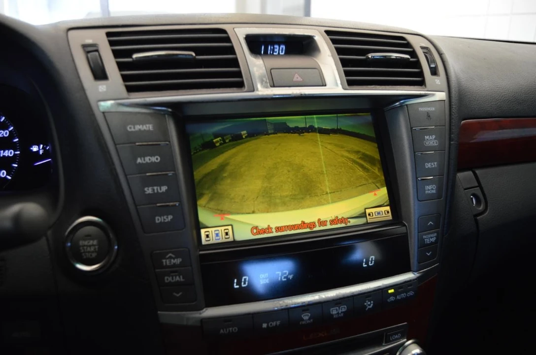 2010 Lexus LS 4th Gen - Image 20 of 28