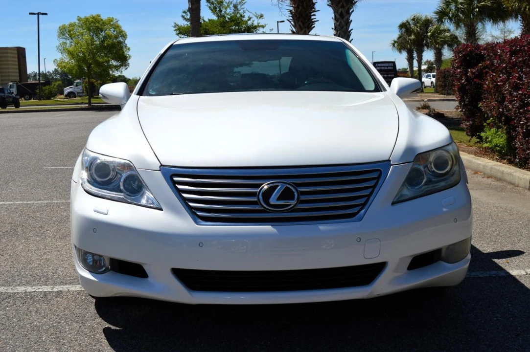 2010 Lexus LS 4th Gen - Image 3 of 28