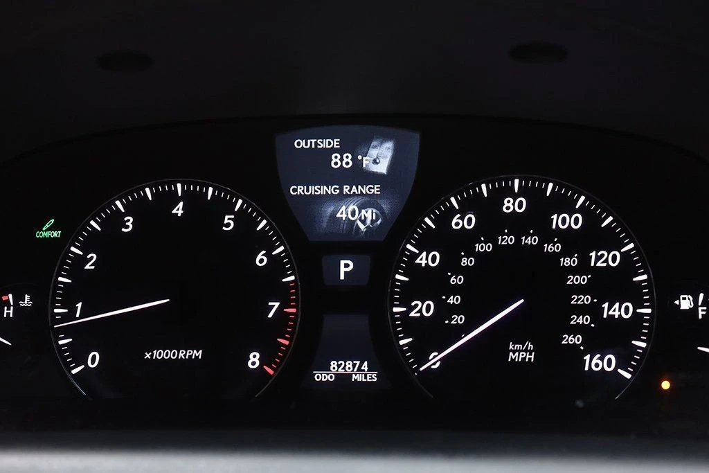 2010 Lexus LS 4th Gen - Image 12 of 21