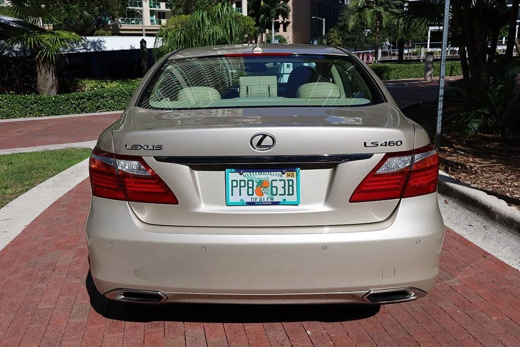 2010 Lexus LS 4th Gen - Image 21 of 21