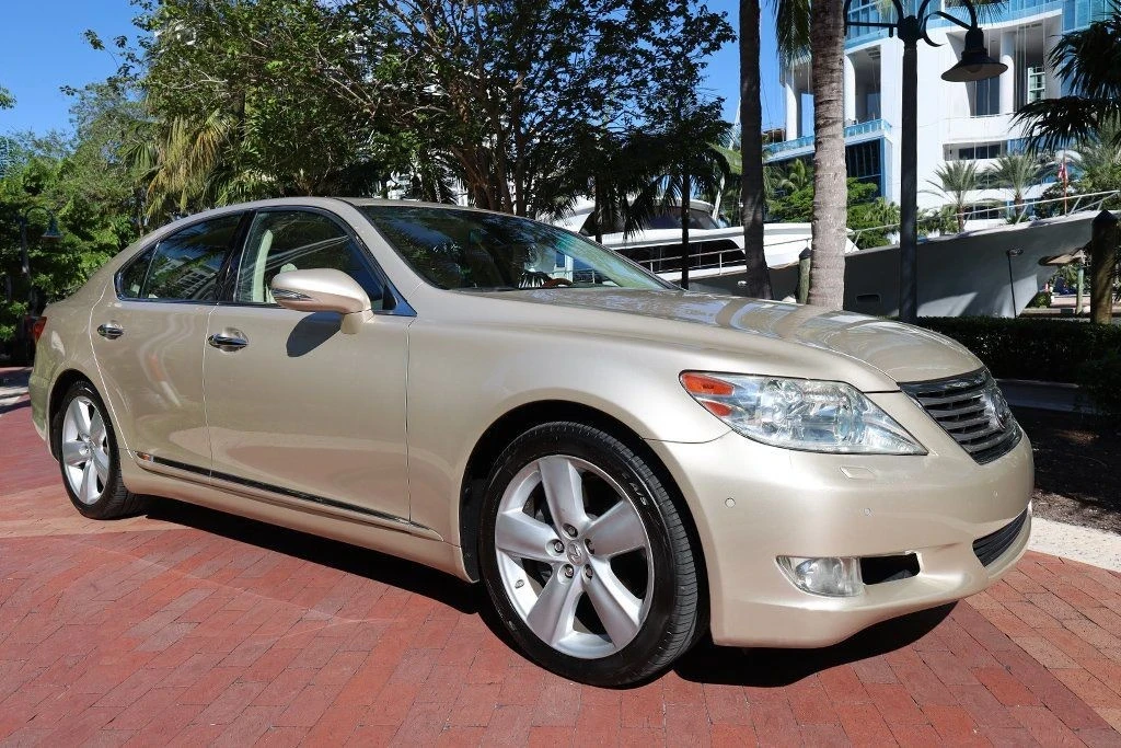 2010 Lexus LS 4th Gen - Image 17 of 21