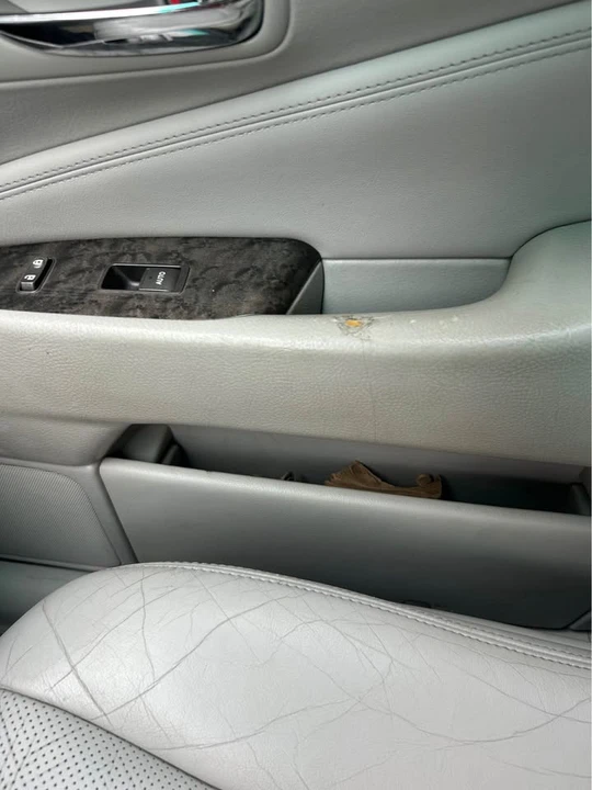 2010 Lexus LS 4th Gen - Image 4 of 5