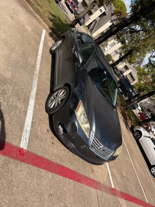 2010 Lexus LS 4th Gen - Image 2 of 4