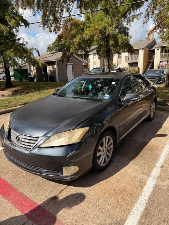 2010 Lexus LS 4th Gen - Image 4 of 4