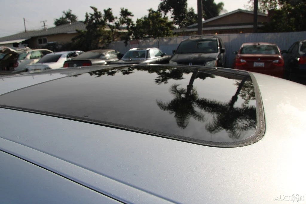 2010 Lexus LS 4th Gen - Image 10 of 21