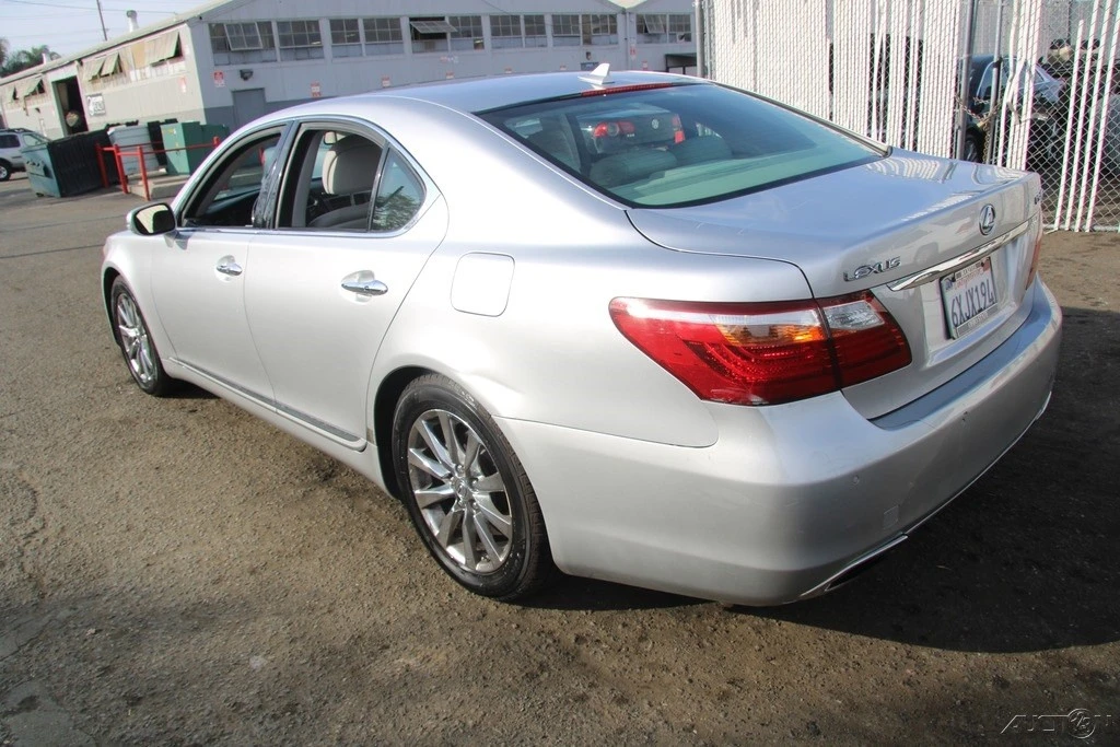 2010 Lexus LS 4th Gen - Image 4 of 21