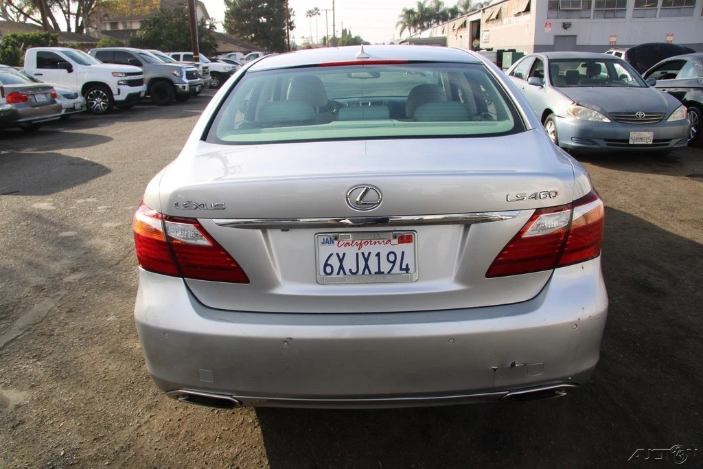 2010 Lexus LS 4th Gen - Image 5 of 21