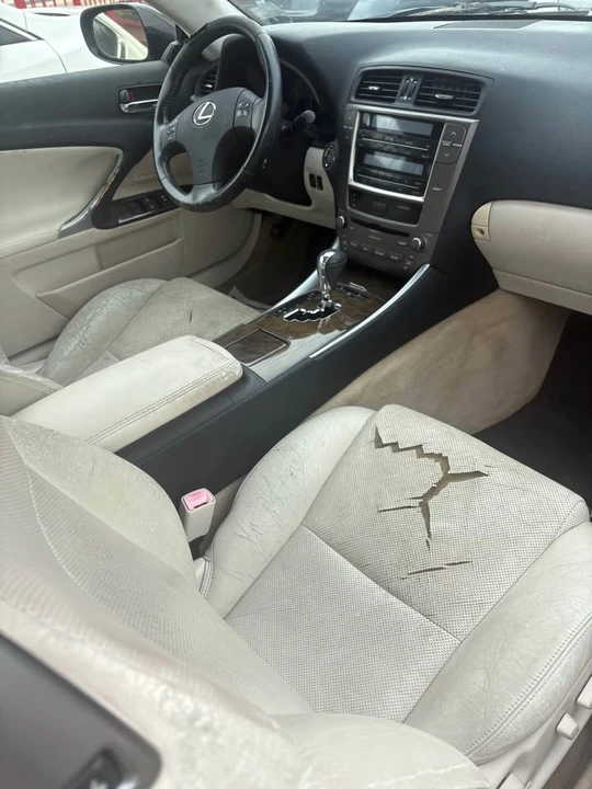 2010 Lexus LS 4th Gen - Image 6 of 6