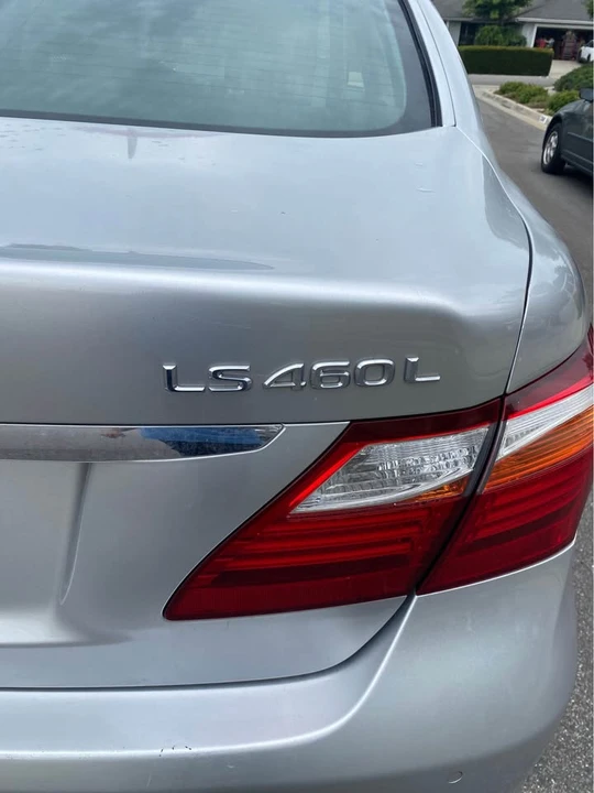 2010 Lexus LS 4th Gen - Image 18 of 20