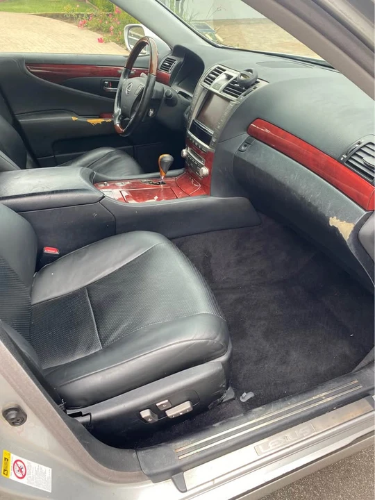 2010 Lexus LS 4th Gen - Image 3 of 20