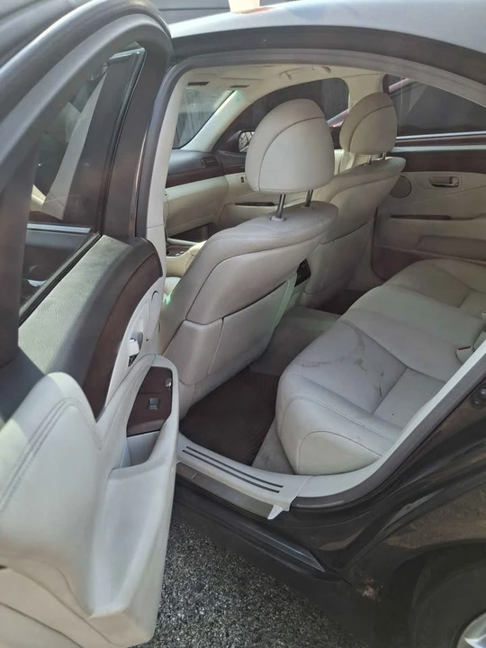 2010 Lexus LS 4th Gen - Image 7 of 8