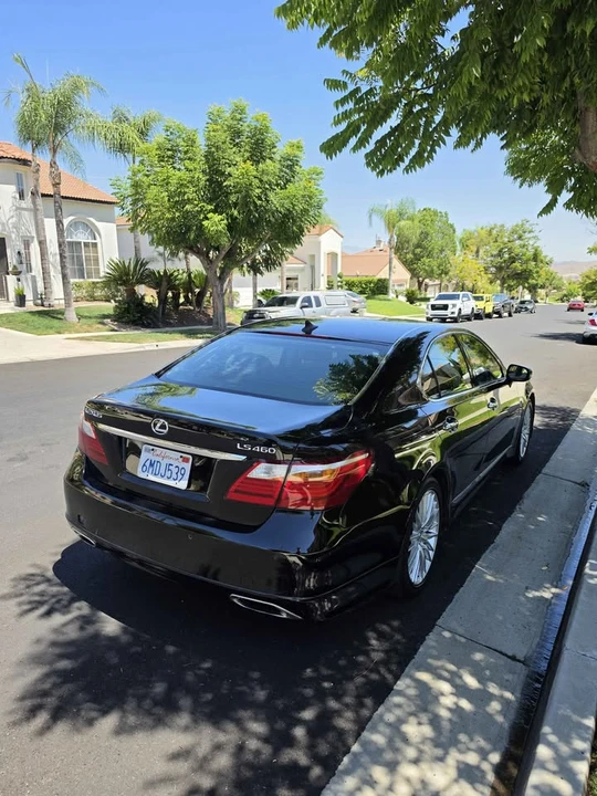2010 Lexus LS 4th Gen - Image 7 of 20