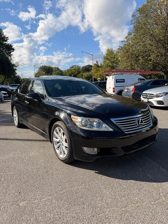 2010 Lexus LS 4th Gen - Image 5 of 13