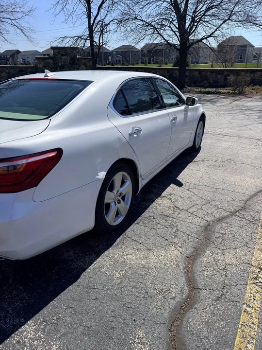 2010 Lexus LS 4th Gen - Image 6 of 14