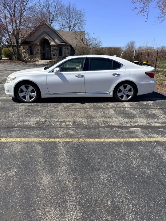 2010 Lexus LS 4th Gen - Image 2 of 14