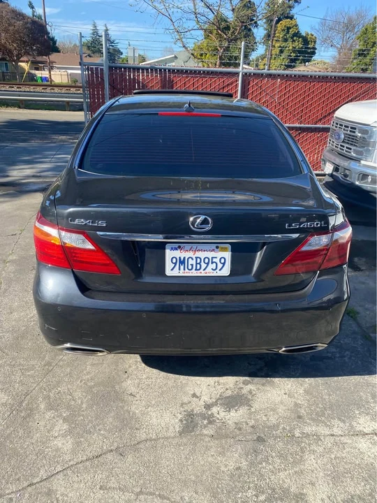 2010 Lexus LS 4th Gen - Image 10 of 10