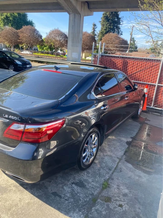 2010 Lexus LS 4th Gen - Image 2 of 10