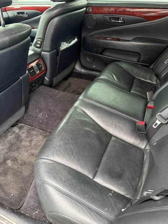 2010 Lexus LS 4th Gen - Image 6 of 6