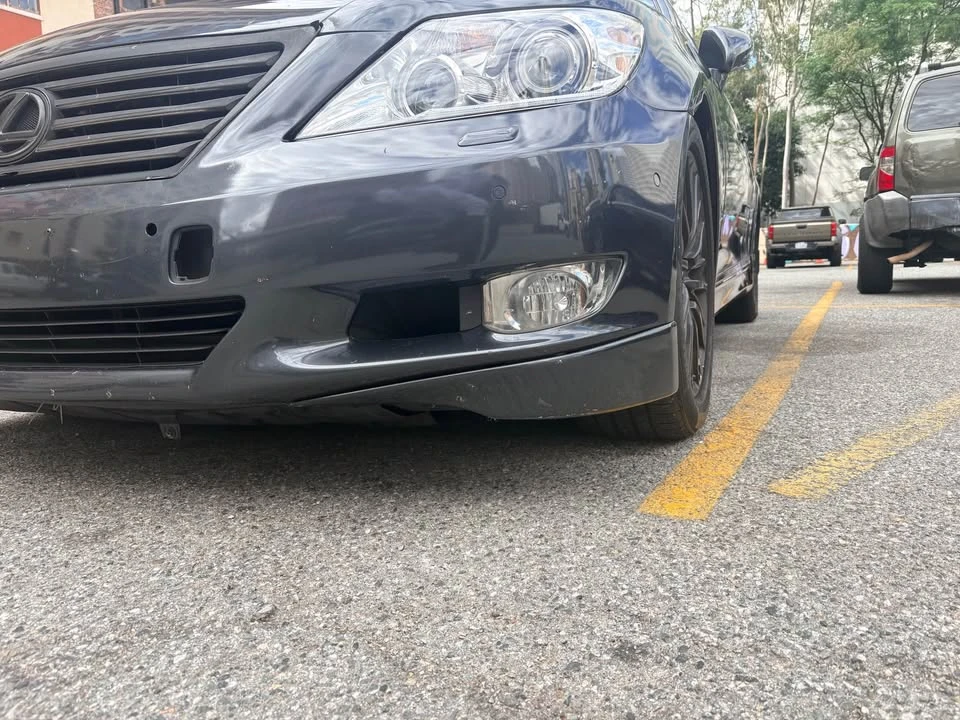 2010 Lexus LS 4th Gen - Image 12 of 15
