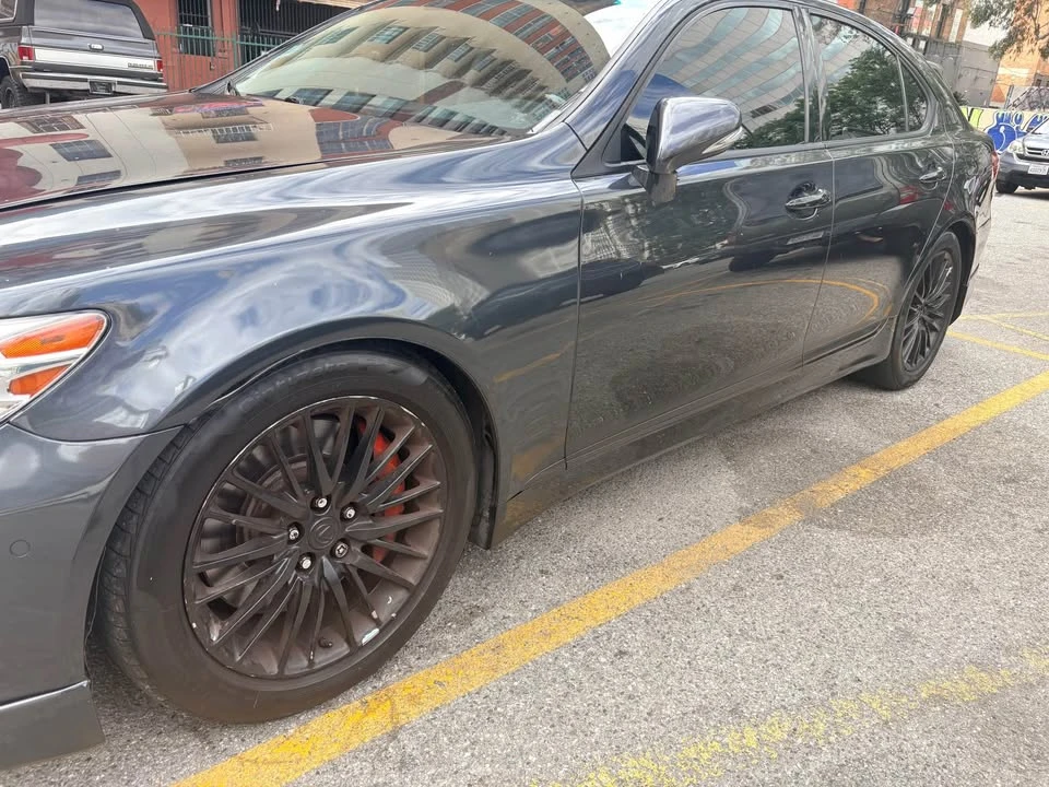 2010 Lexus LS 4th Gen - Image 14 of 15