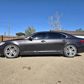 2010 Lexus LS 460 L Sedan 4D