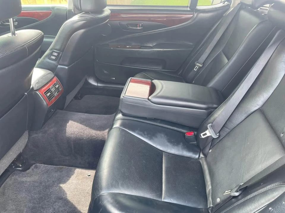2010 Lexus LS 4th Gen - Image 8 of 20