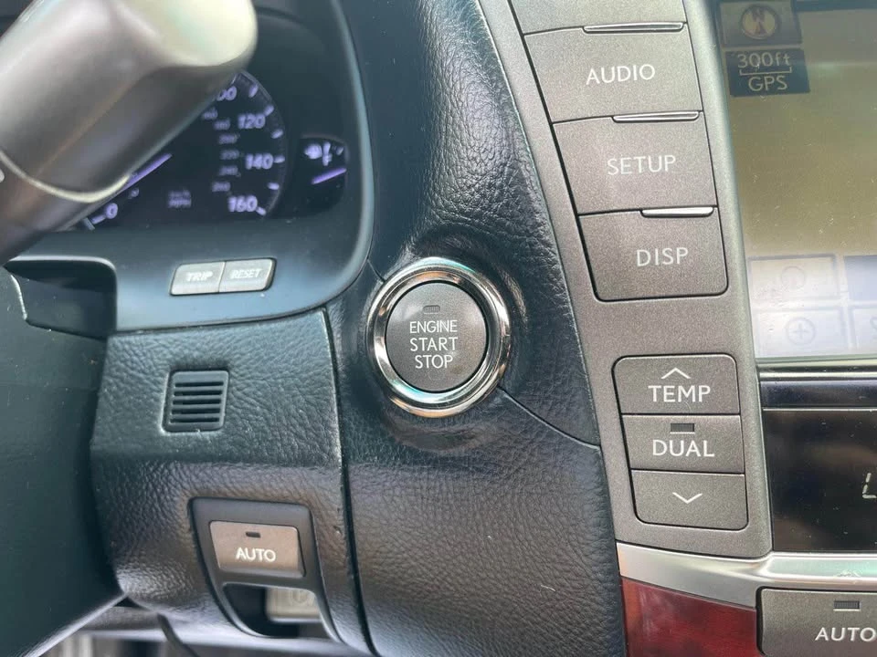 2010 Lexus LS 4th Gen - Image 6 of 20