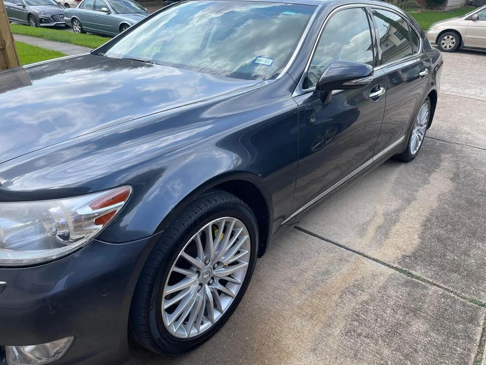 2010 Lexus LS 4th Gen - Image 4 of 20