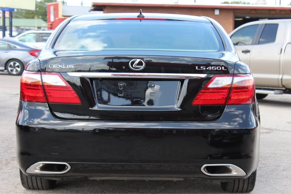 2010 Lexus LS 4th Gen - Image 4 of 20