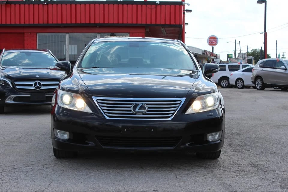2010 Lexus LS 4th Gen - Image 8 of 20