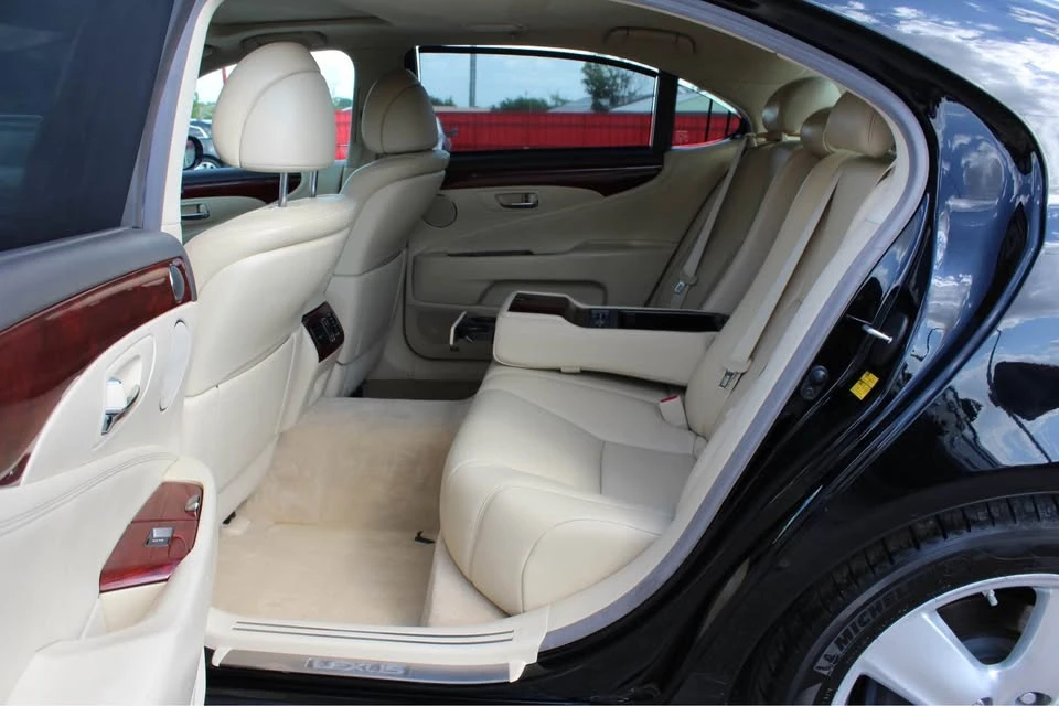 2010 Lexus LS 4th Gen - Image 13 of 20