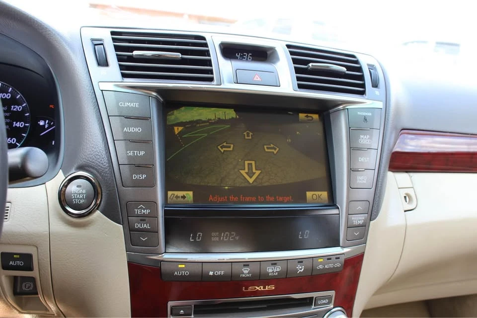 2010 Lexus LS 4th Gen - Image 19 of 20