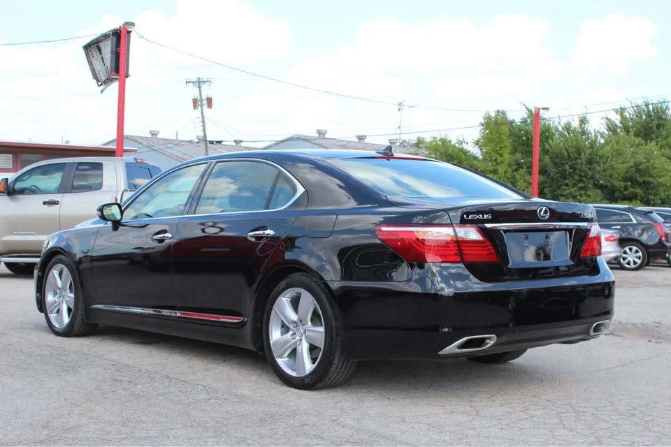 2010 Lexus LS 4th Gen - Image 3 of 20