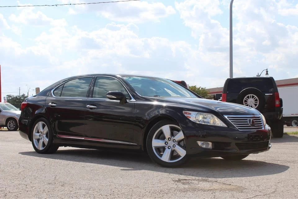 2010 Lexus LS 4th Gen - Image 9 of 20