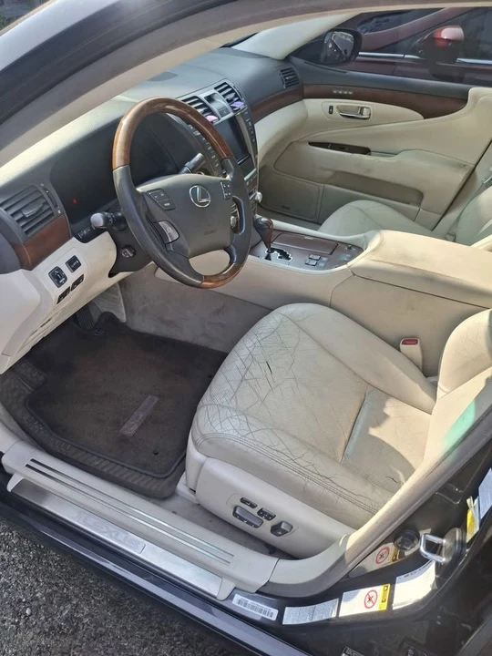 2010 Lexus LS 4th Gen - Image 6 of 8