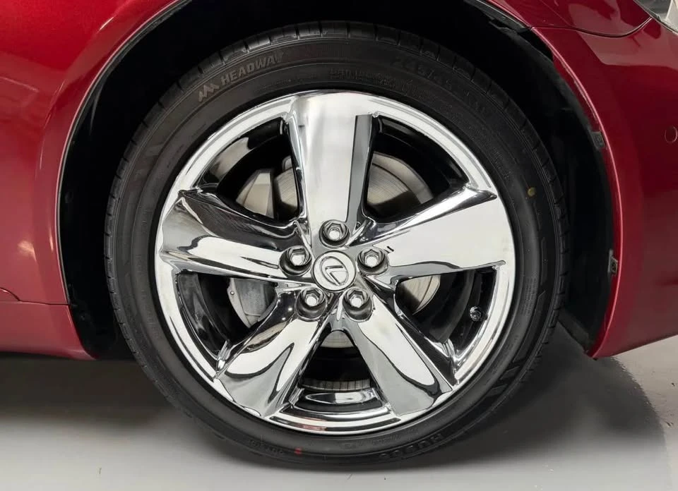 2010 Lexus LS 4th Gen - Image 5 of 7