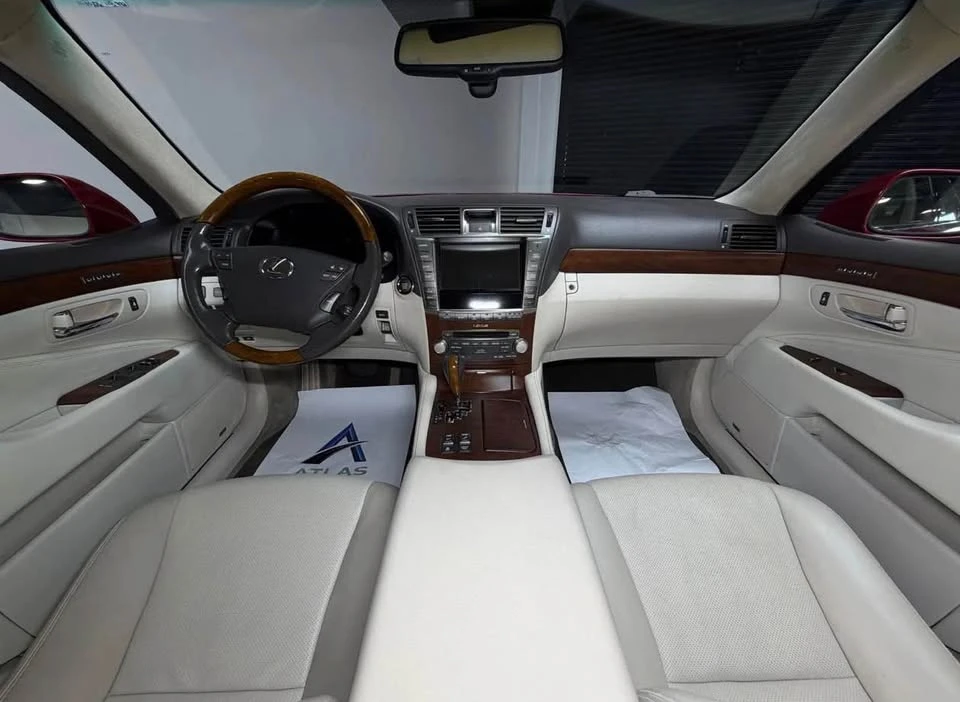 2010 Lexus LS 4th Gen - Image 6 of 7
