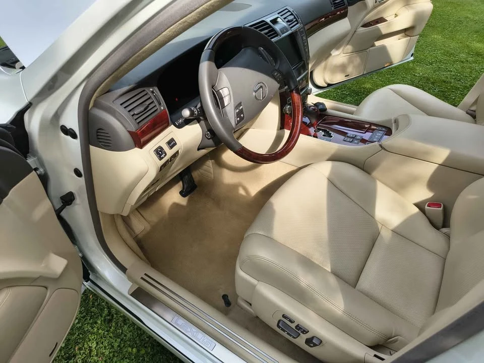 2010 Lexus LS 4th Gen - Image 6 of 20