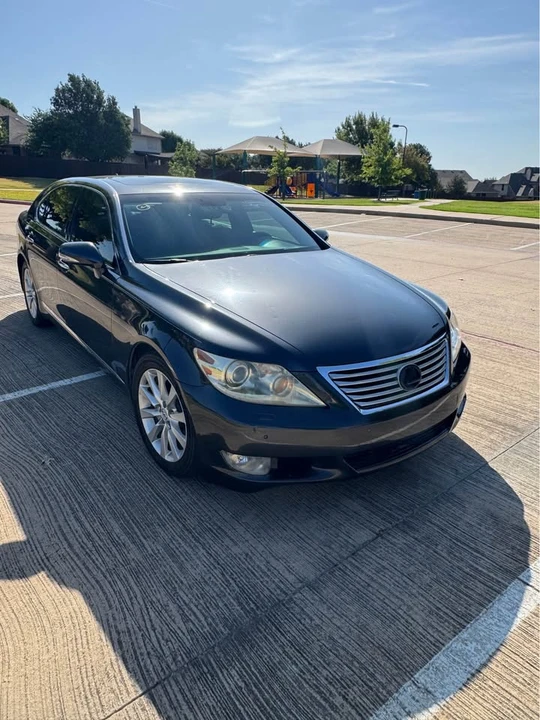 2010 Lexus LS 4th Gen - Image 8 of 15