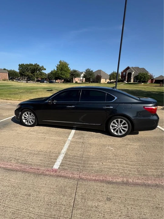 2010 Lexus LS 4th Gen - Image 2 of 15