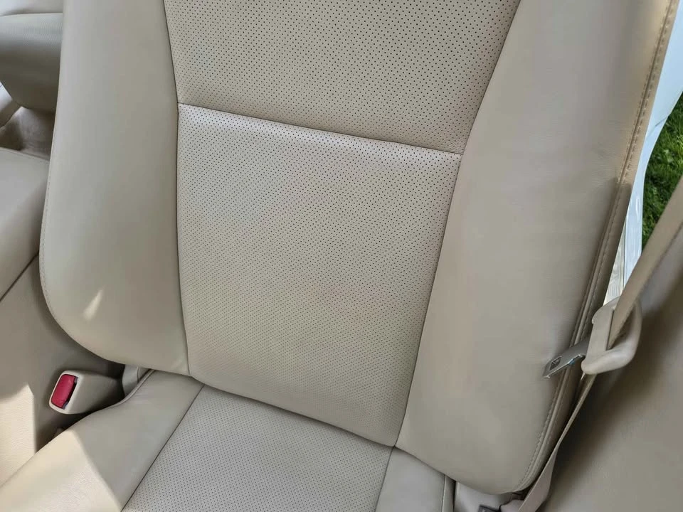 2010 Lexus LS 4th Gen - Image 18 of 20