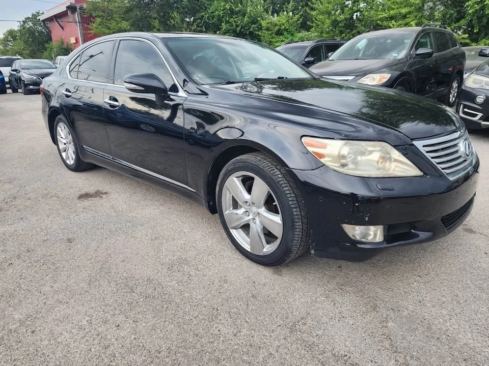 2010 Lexus LS 4th Gen - Image 13 of 14