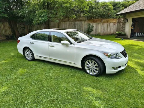 2010 Lexus LS 460 L Sedan 4D
