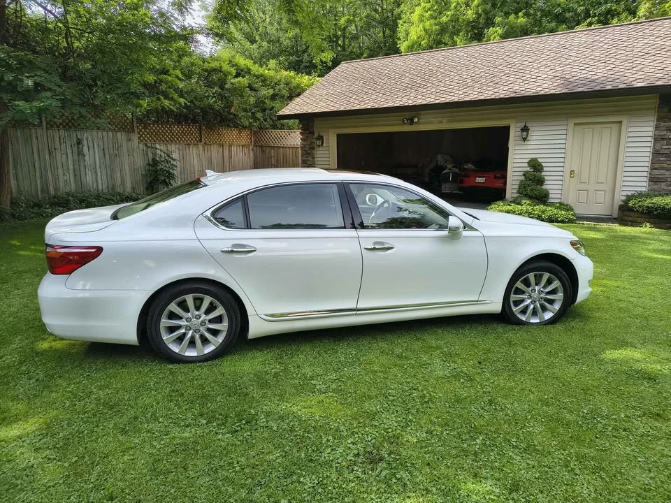 2010 Lexus LS 4th Gen - Image 2 of 20