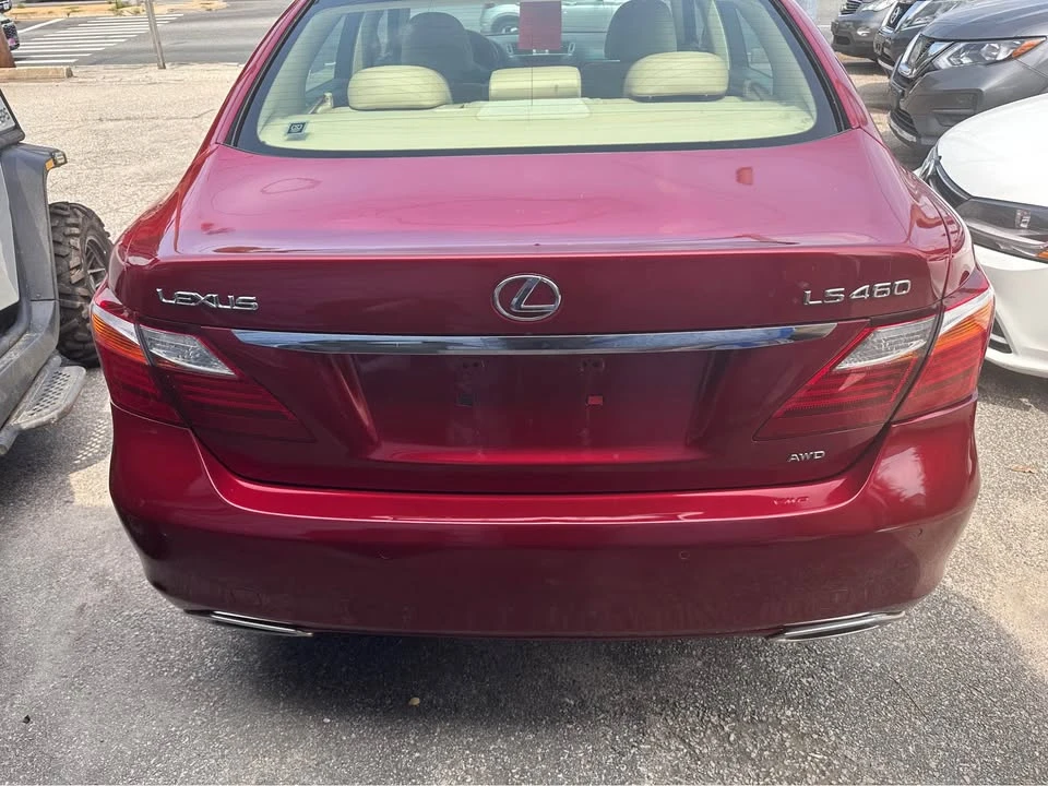 2010 Lexus LS 4th Gen - Image 4 of 12
